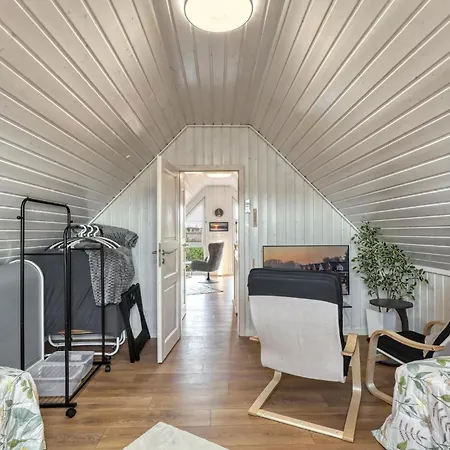Cozy In With Wifi Holiday home